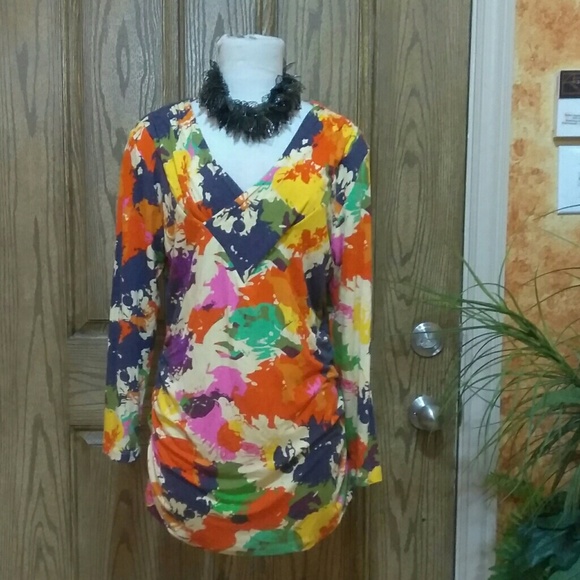 CAbi V neck MULTICOLOR top - Picture 3 of 6